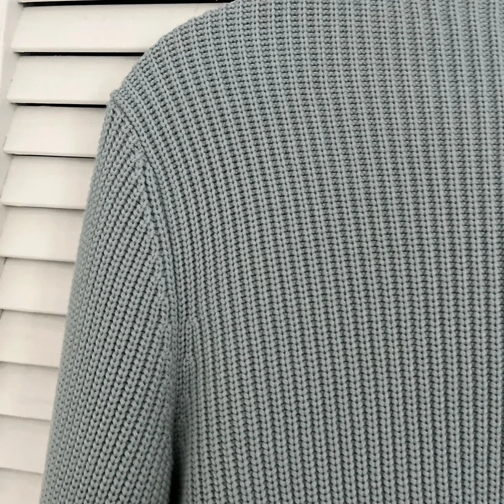 Eileen Fisher beautiful armpit